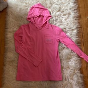 ***VINEYARD VINES**** long sleeve tee w/ hood